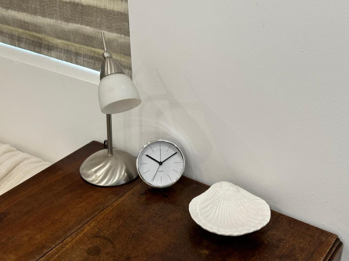 Modern Flat In Central Egham By Windsor Castle, Staines-Upon-Thames And Heathrow Airport エクステリア 写真